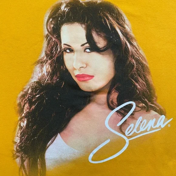 Selena Yellow Retro Tshirt Size Large Preowned - Picture 2 of 5